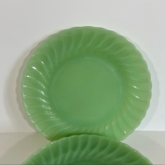 FIRE KING Auth Jadeite Shell Swirl Pattern Dinner Plate 💚 - Picture 3 of 5